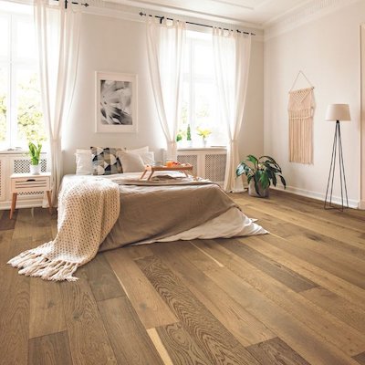 hardwood floors in a Oregon bedroom